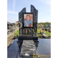 Памятник мужчине на могилу в Буденовске